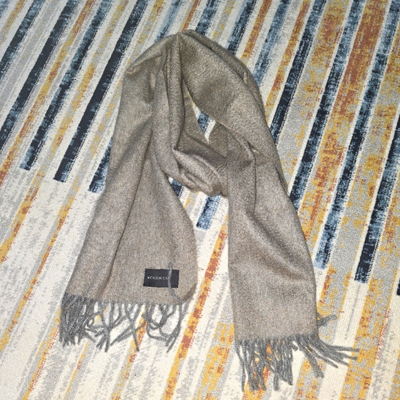 BEGGXCO 100% Cashmere Scarf - Picture 4 of 6
